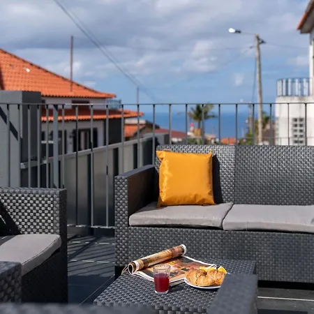 Casa Do Farol By An Island